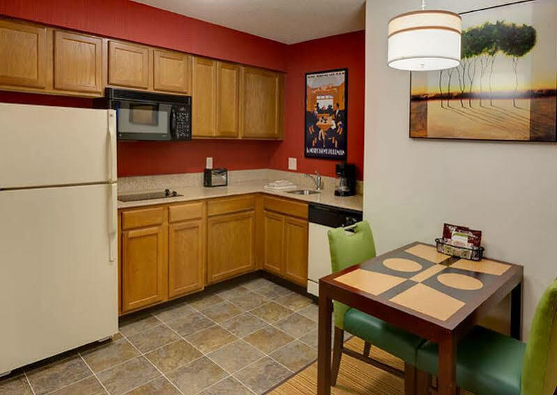 Residence Inn By Marriott Boston Brockton/Easton Экстерьер фото